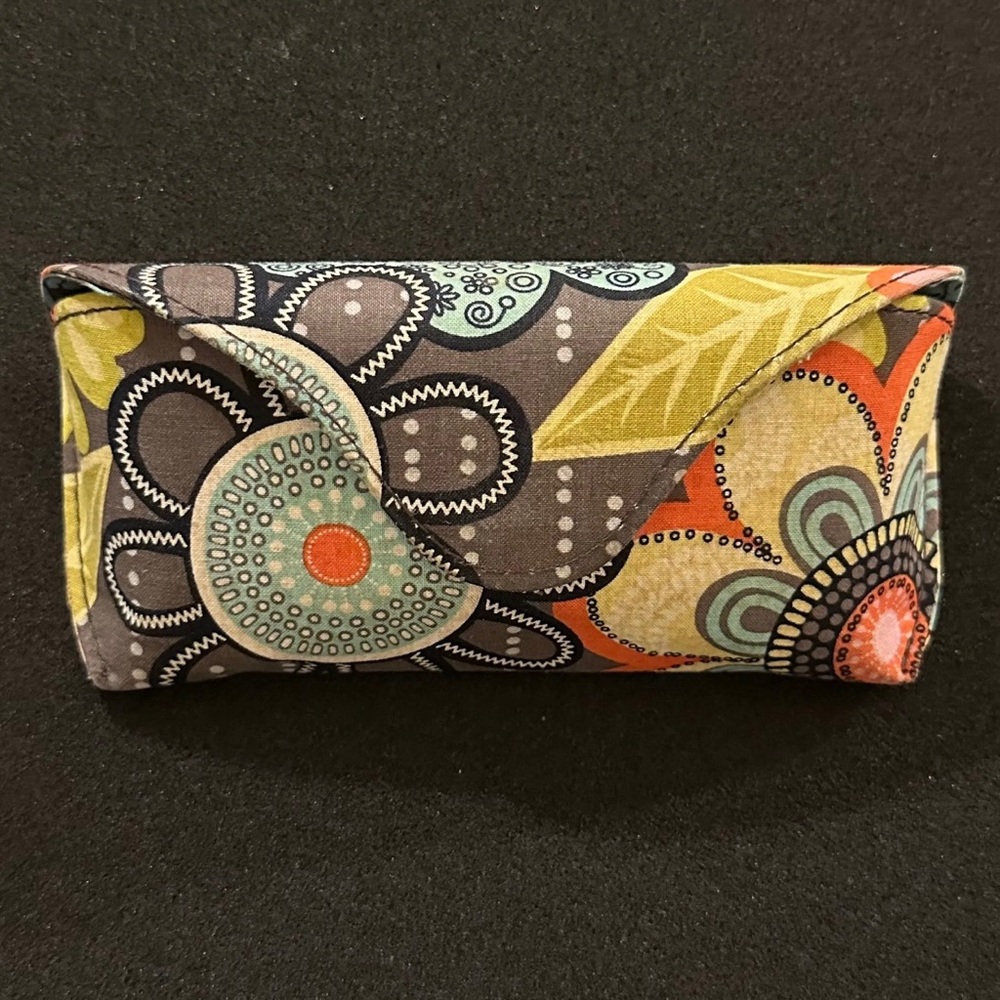 Vera Bradley Hard Magnetic Eye Glass Case